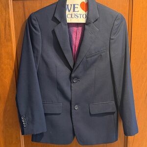 Beautiful designer Boys Navy Blue Issac Mizrahi suit in size 10